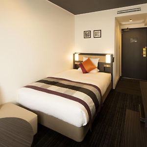 No Cleaning Service Standard Double Room Small Double Bed Non-Smoking